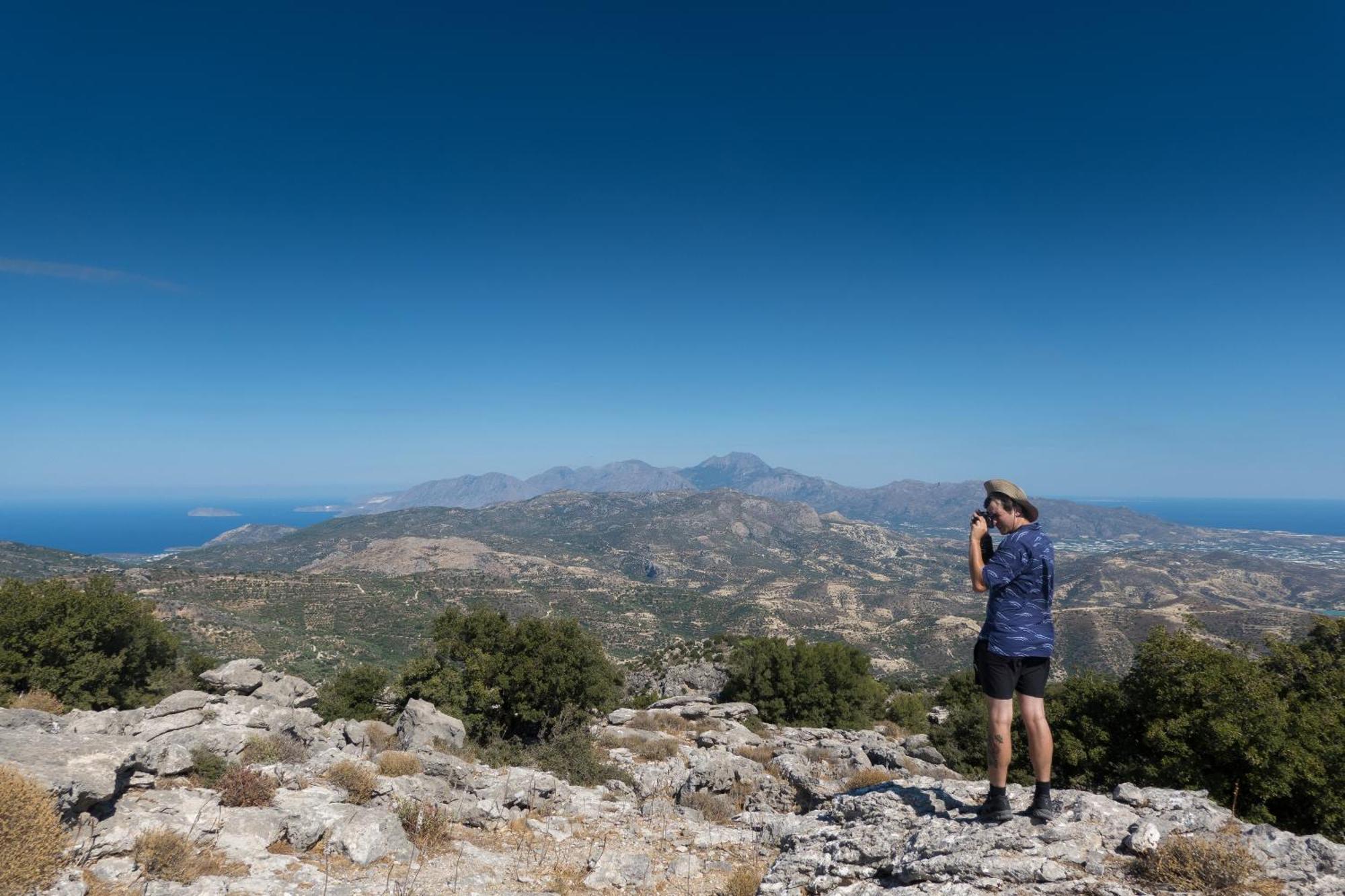 Villa Dio Petres Kroustas Buitenkant foto